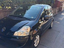 Nero Usata 2010 Renault Modus Dynamique Monovolume | 2800 € (Buon prezzo)