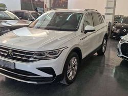 Bianco Usata 2021 VW Tiguan Elegance SUV | 26.500 € (Buon prezzo)