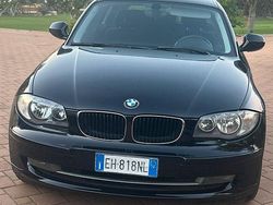 Nero Usata 2011 BMW 118 Due volumi | 4700 € (Molto cara)