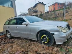 Usata 2005 Mercedes E200 Elegance Station wagon | 490 €