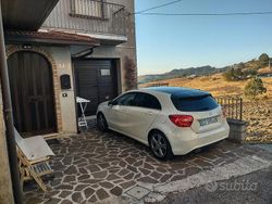 Bianco Usata 2015 Mercedes A180 Tre volumi | 10.800 € (Buon prezzo)