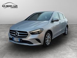 Grigio Usata 2020 Mercedes 180 Tre volumi | 18.800 € (Super prezzo)