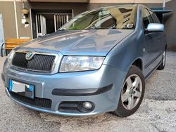 Usata 2006 Skoda Fabia Due volumi | 2500 € (Buon prezzo)