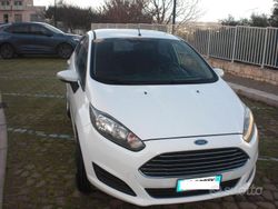 Bianco Usata 2013 Ford Fiesta Tre volumi | 5500 € (Buon prezzo)