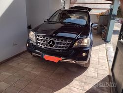 Blu Usata 2009 Mercedes ML320 SUV | 14.000 €