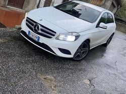 Usata 2013 Mercedes A200 Executive Tre volumi | 9500 € (Buon prezzo)