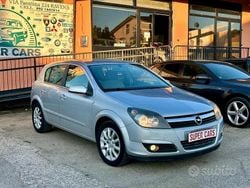 Grigio Usata 2006 Opel Astra Cosmo Tre volumi | 2300 € (Buon prezzo)