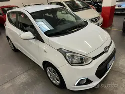 Bianco Usata 2015 Hyundai i10 Due volumi | 6950 € (Buon prezzo)