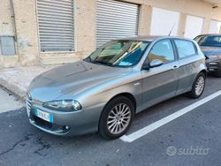 Grigio Usata 2006 Alfa Romeo 147 Due volumi | 4000 € (Molto cara)