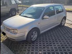 Grigio Usata 2001 VW Golf IV Due volumi | 1000 € (Buon prezzo)