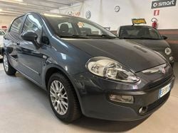 Grigio Usata 2010 Fiat Grande Punto Due volumi | 4990 € (Molto cara)