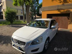 Usata 2012 Volvo V60 Business Edition Station wagon | 6500 € (Cara)