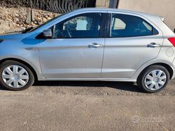 Grigio Usata 2017 Ford Ka Plus Due volumi | 7000 € (Buon prezzo)