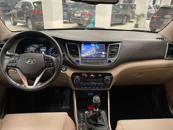 Usata 2017 Hyundai Tucson Comfort SUV | 13.000 € (Cara)
