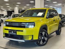 Giallo Nuova 2025 Fiat Panda La Prima SUV | 17.900 €