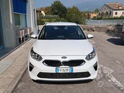 Bianco Usata 2019 Kia Ceed Due volumi | 11.600 € (Buon prezzo)