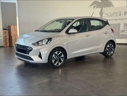 Grigio Nuova 2025 Hyundai i10 Due volumi | 17.490 €
