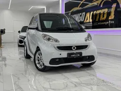 Bianco Usata 2013 Smart ForTwo Coupé Passion Coupé | 5300 € (Buon prezzo)