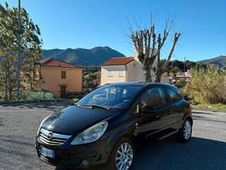 Nero Usata 2007 Opel Corsa Tre volumi | 2800 € (Buon prezzo)