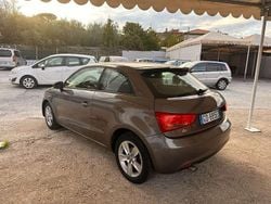 Grigio Usata 2017 Audi A1 Admired Tre volumi | 10.900 € (Ottimo prezzo)