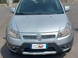Grigio Usata 2011 Fiat Sedici Emotion SUV | 5900 € (Buon prezzo)