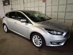 Argento Usata 2016 Ford Focus Tre volumi | 6500 € (Ottimo prezzo)