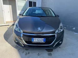 Usata 2019 Peugeot 208 GT-line Due volumi | 10.500 € (Ottimo prezzo)