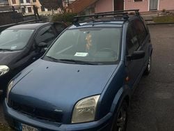 Blu Usata 2005 Ford Fusion Tre volumi | 300 € (Ottimo prezzo)