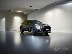 Grigio Usata 2024 Toyota C-HR Lounge SUV | 32.900 € (Molto cara)