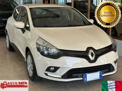 Bianco Usata 2017 Renault Clio IV Business Station wagon | 8700 € (Buon prezzo)