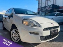 Bianco Usata 2015 Fiat Punto Street Tre volumi | 5500 € (Buon prezzo)
