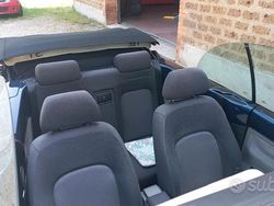 Blu Usata 2003 VW Maggiolino Cabrio | 4950 €