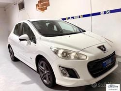 Usata 2013 Peugeot 308 Sport Tre volumi | 6900 € (Buon prezzo)