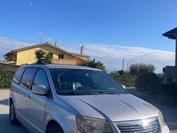 Grigio Usata 2012 Lancia Voyager Monovolume | 5000 € (Buon prezzo)