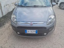 Grigio Usata 2011 Fiat Punto Evo Due volumi | 2990 € (Ottimo prezzo)