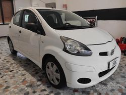 Bianco Usata 2012 Toyota Aygo Due volumi | 2800 € (Ottimo prezzo)