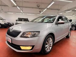 Argento Usata 2015 Skoda Octavia Station wagon | 6700 € (Buon prezzo)