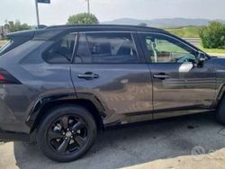 Grigio Usata 2020 Toyota RAV4 Hybrid Style SUV | 25.000 € (Buon prezzo)