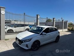 Bianco Usata 2022 Hyundai i20 Tre volumi | 11.000 € (Buon prezzo)