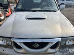 Grigio Usata 2002 Nissan Terrano SUV | 2300 €