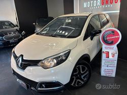 Beige Usata 2015 Renault Captur Intens SUV | 9990 € (Buon prezzo)