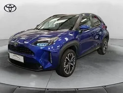 Blu Usata 2024 Toyota Yaris Cross Lounge SUV | 28.900 € (Buon prezzo)
