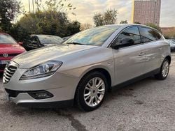 Grigio Usata 2012 Lancia Delta Platinum Due volumi | 2999 € (Ottimo prezzo)