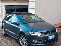Grigio Usata 2015 VW Polo Tre volumi | 8900 € (Buon prezzo)