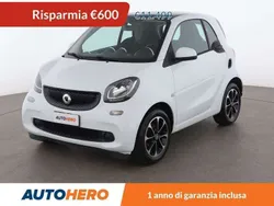 Bianco Usata 2015 Smart ForTwo Coupé Due volumi | 10.599 € (Buon prezzo)