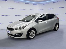 Grigio Usata 2016 Kia Ceed Due volumi | 7890 € (Buon prezzo)