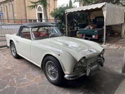 Bianco Usata 1963 Triumph TR4 Cabrio | 35.000 €