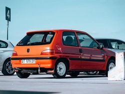 Rosso Usata 1997 Peugeot 106 Due volumi | 800 € (Buon prezzo)