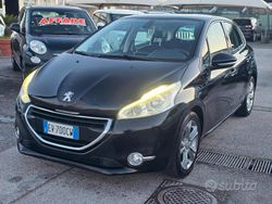 Nero Usata 2014 Peugeot 208 Allure Due volumi | 5900 € (Buon prezzo)
