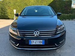 Nero Usata 2013 VW Passat Comfortline Tre volumi | 8900 € (Buon prezzo)
